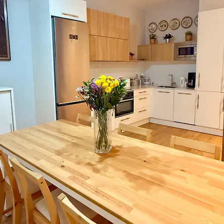 Habitación En Con Zonas Comunes Compartida H3